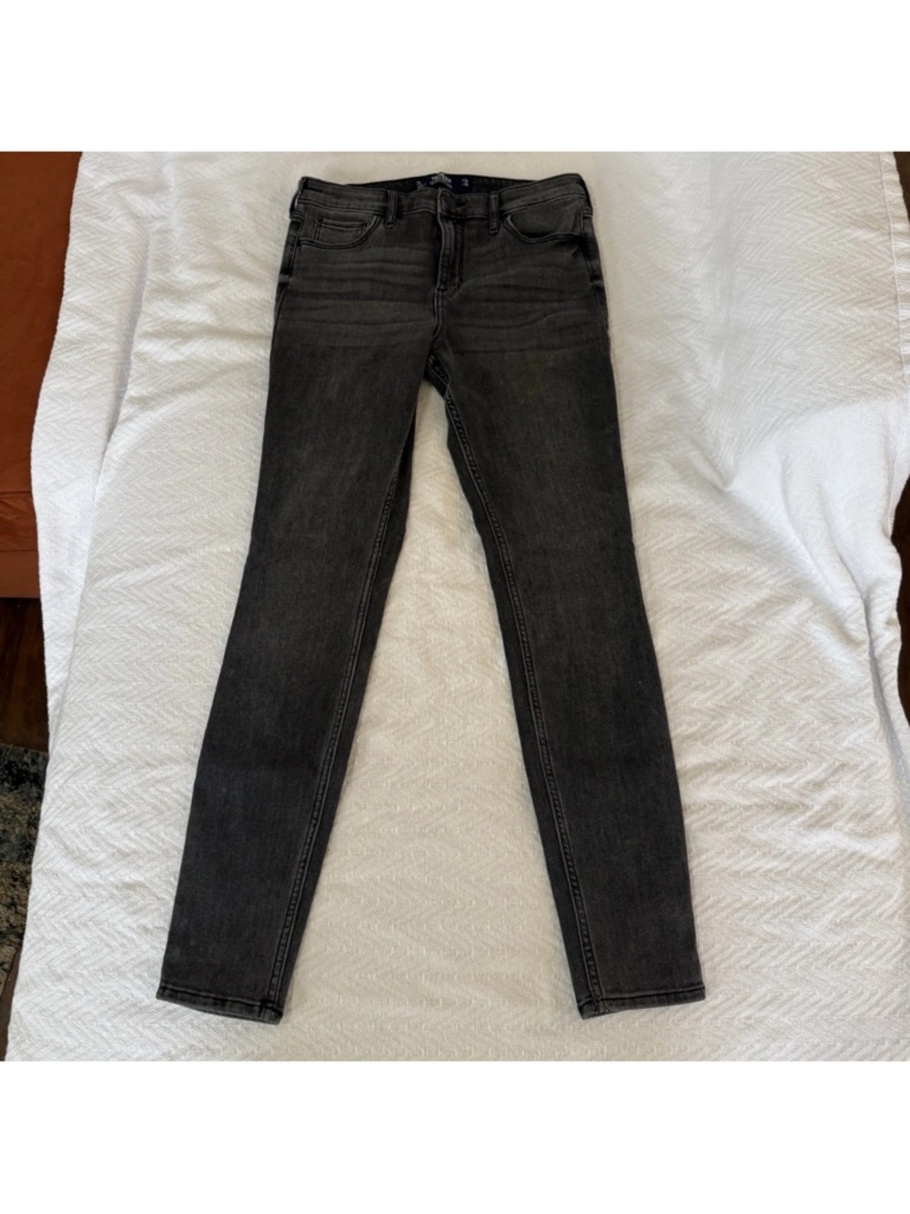 Hollister Hi Rise Super Skinny Classic Stretch 7L (28x30) Black Women’s Jeans